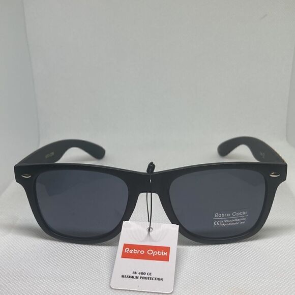 Classic Cork Sunglasses   - Picture 2 of 3